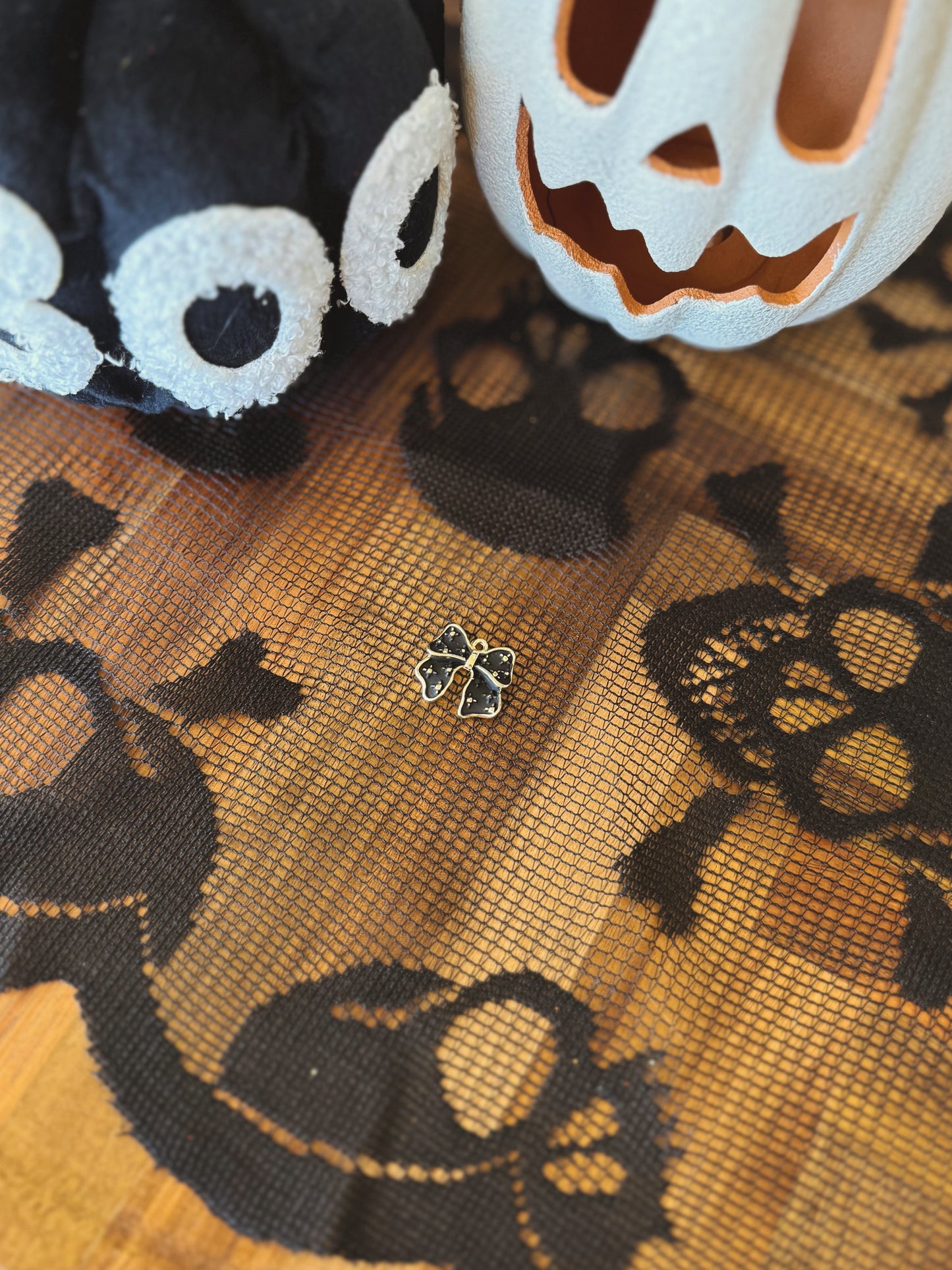 black bow charm | add on