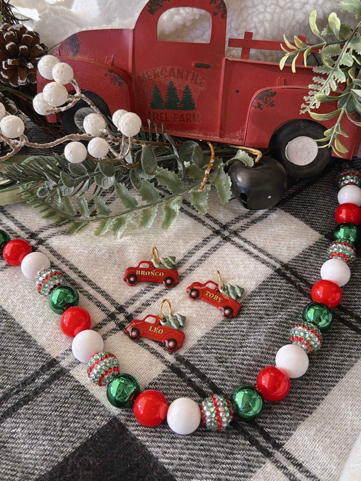 jingle all the way | beaded pet necklace