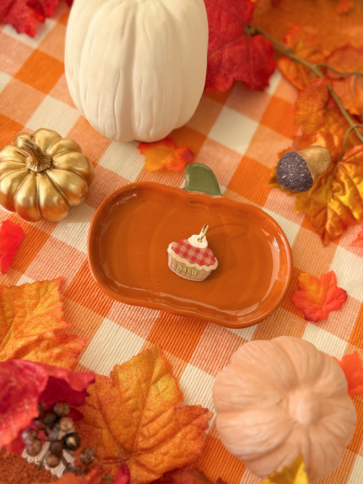 Apple pie | Clay pet id tag