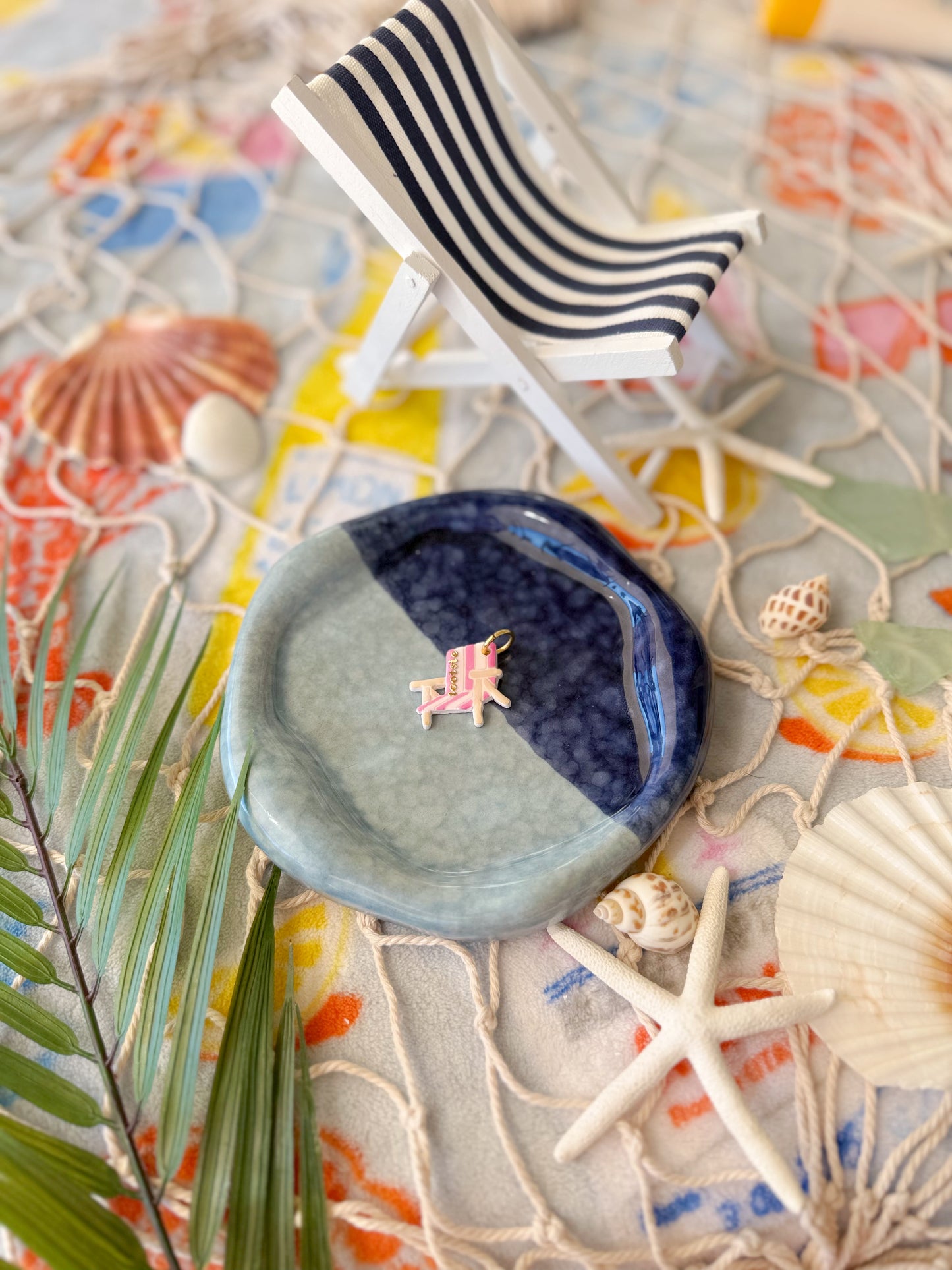 beach chair | Clay pet id tag